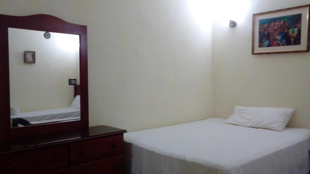 Hotel Aluge Santo Domingo Buitenkant foto