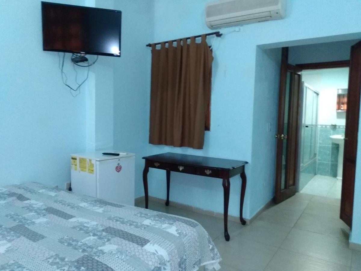 Hotel Aluge Santo Domingo Buitenkant foto