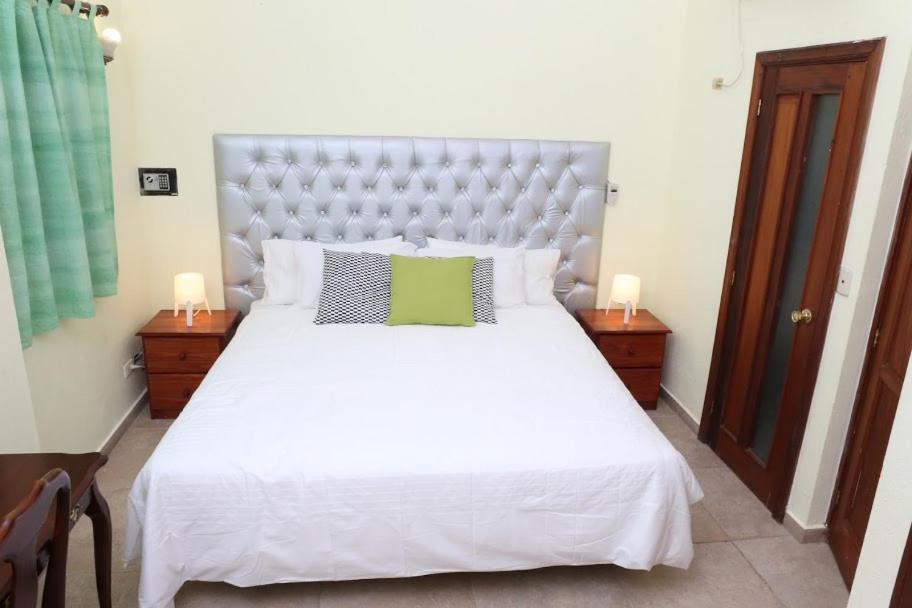 Hotel Aluge Santo Domingo Buitenkant foto