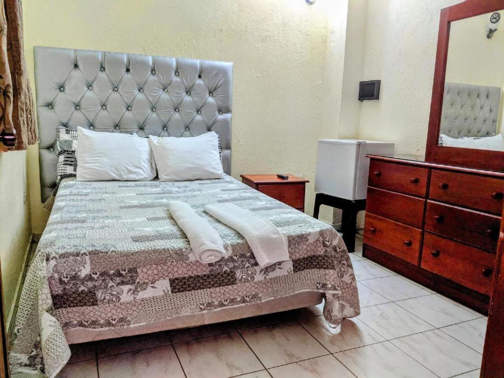Hotel Aluge Santo Domingo Buitenkant foto
