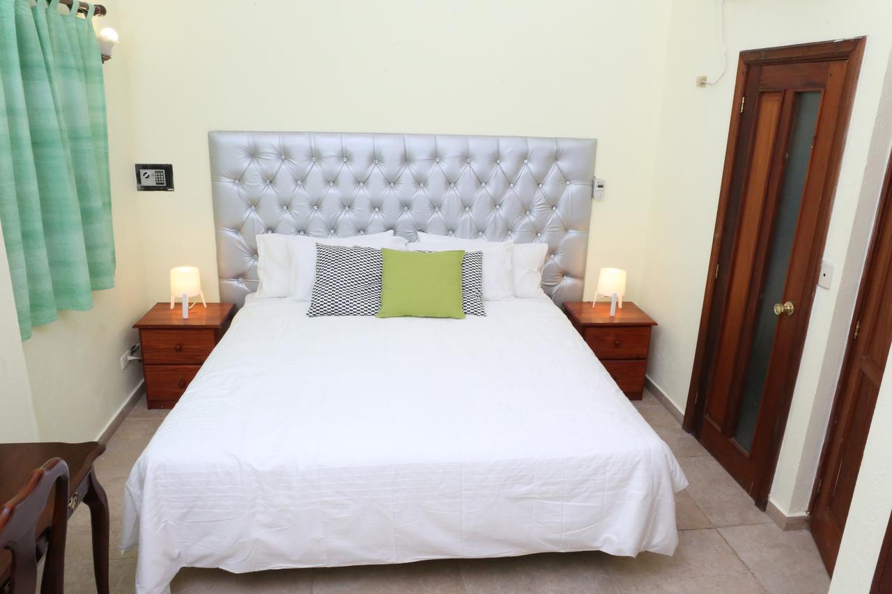 Hotel Aluge Santo Domingo Buitenkant foto