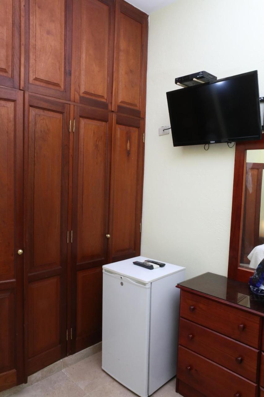 Hotel Aluge Santo Domingo Buitenkant foto